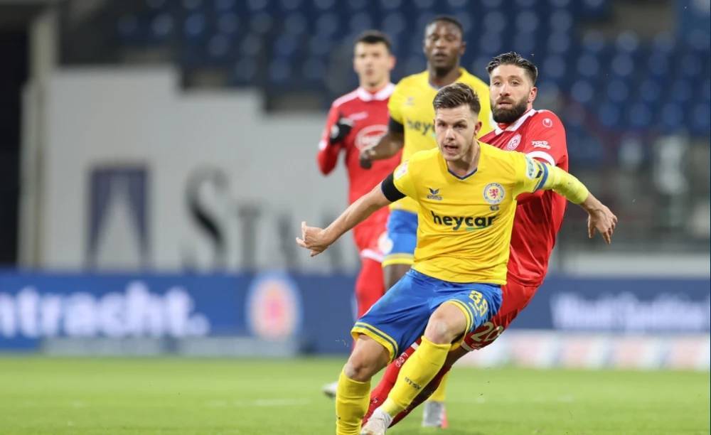 击篮下能力 击篮下能力